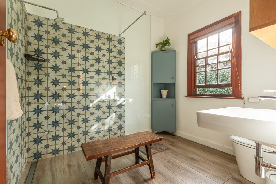 6 Bedroom Property for Sale in Newlands Western Cape